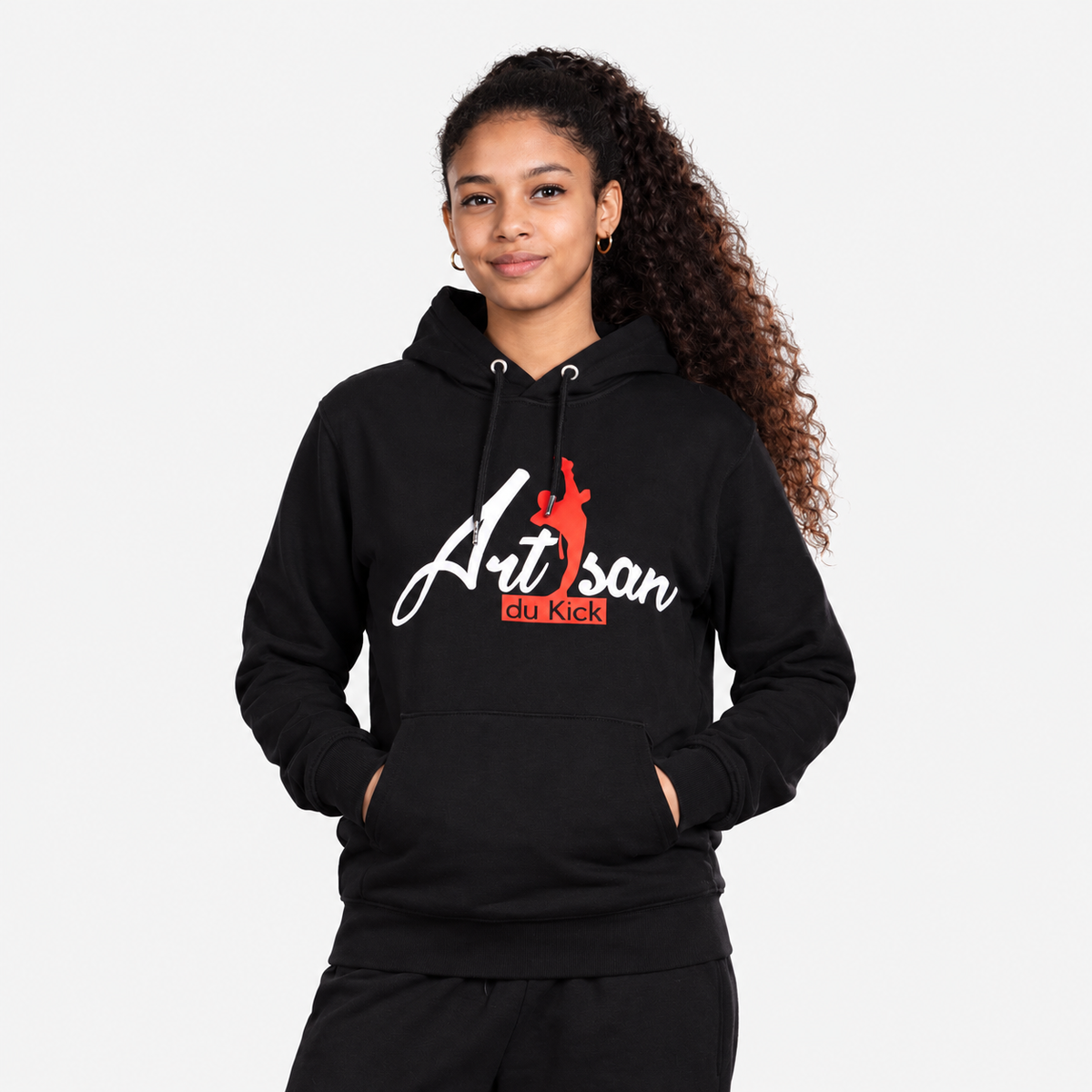 Sweat à capuche premium – Confort et finitions haut de gamme — vue principale sur fond gris clair